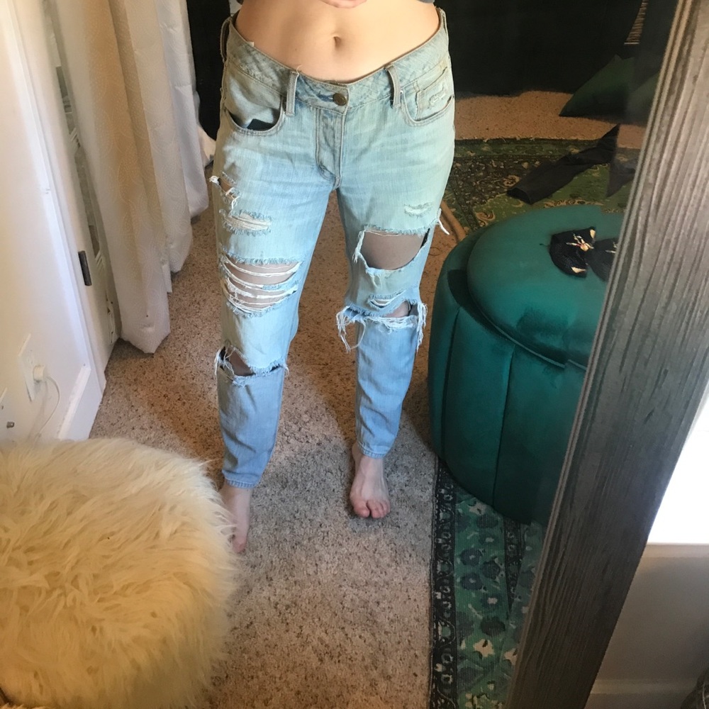 America Eagle tomgirl jeans